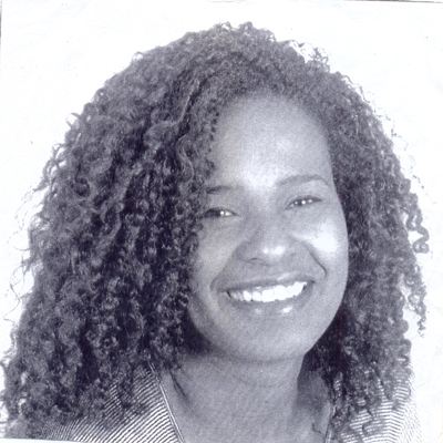 Foto tirada pelo pai de um disco gravado de Denize Helena Rocha Gordon, sua filha